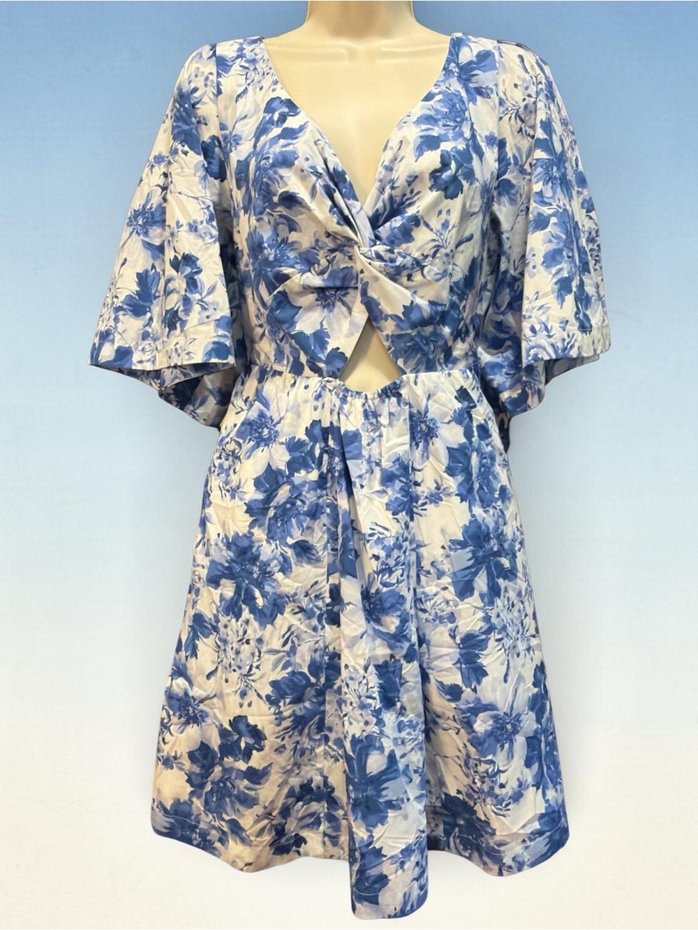 Abercrombie & Fitch Blue White Floral Cutout Mini Dress Size L Smocked Back - Picture 4 of 10
